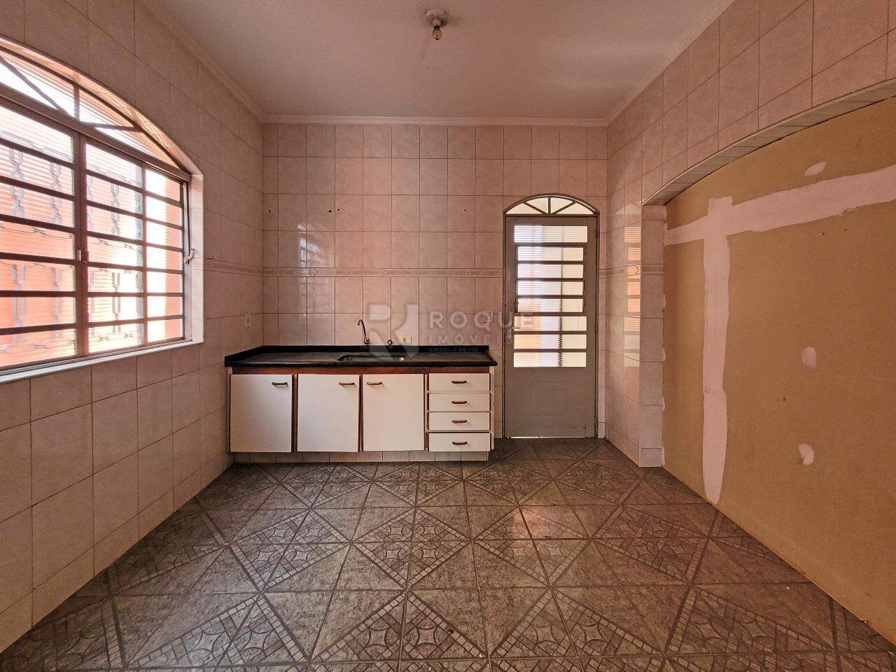 Casa Residencial para aluguel no bairro Jardim Anhanguera: Cozinha