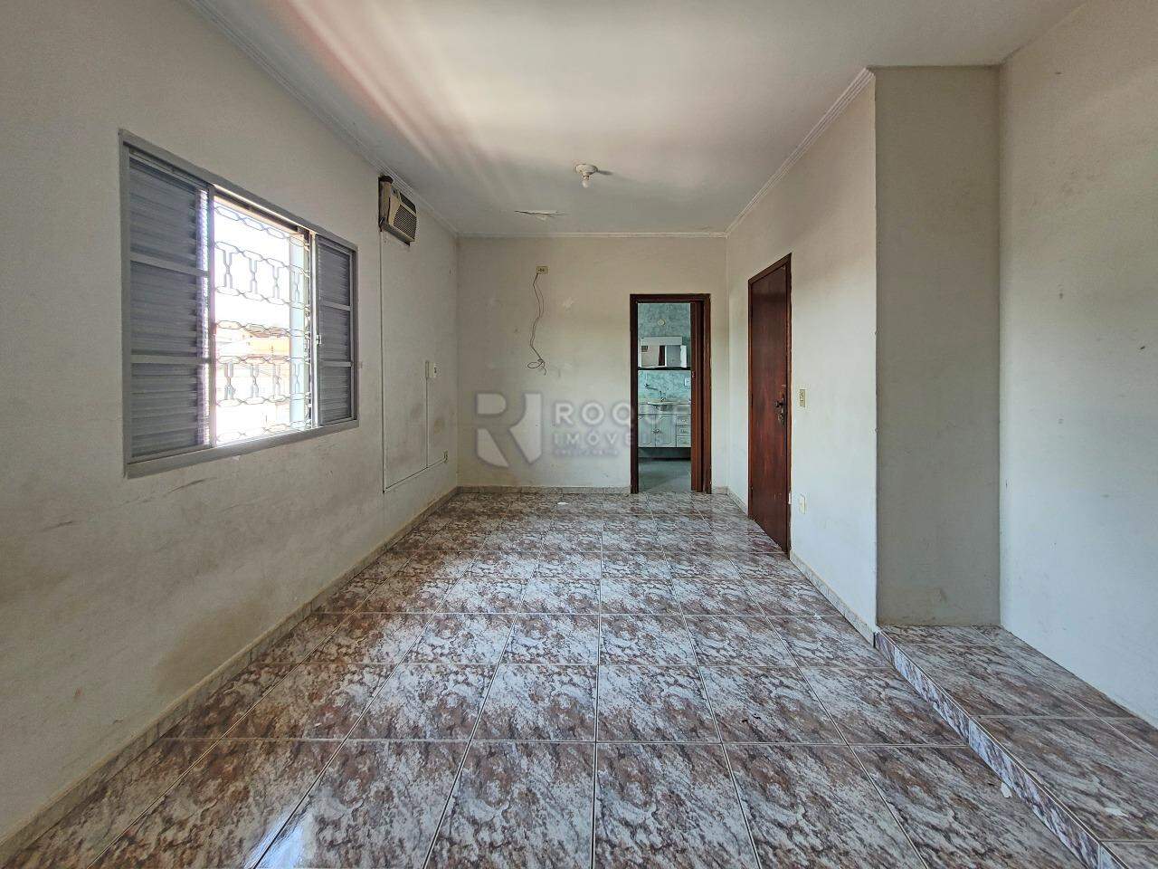 Casa Residencial para aluguel no bairro Jardim Anhanguera: Suíte