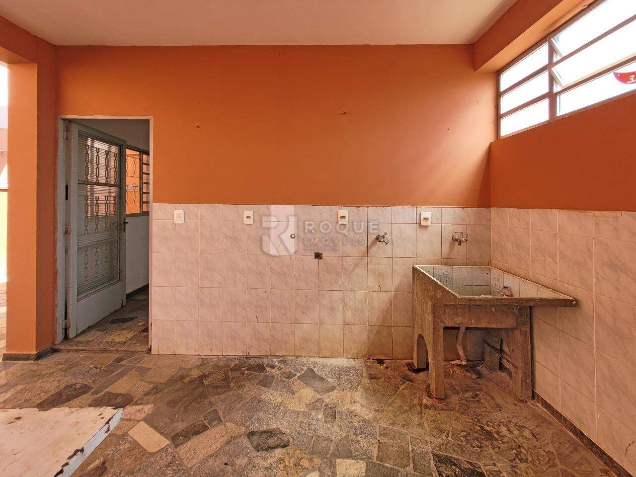 Casa Residencial para aluguel no bairro Jardim Anhanguera: Área de serviço