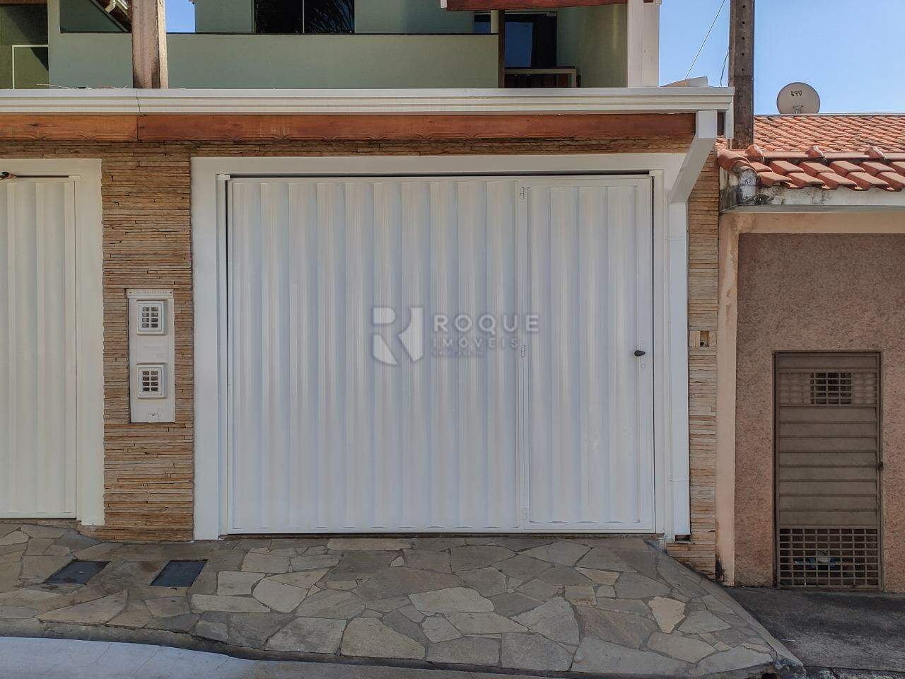 Casa Residencial para aluguel no bairro Jardim Residencial Roseira: Fachada 