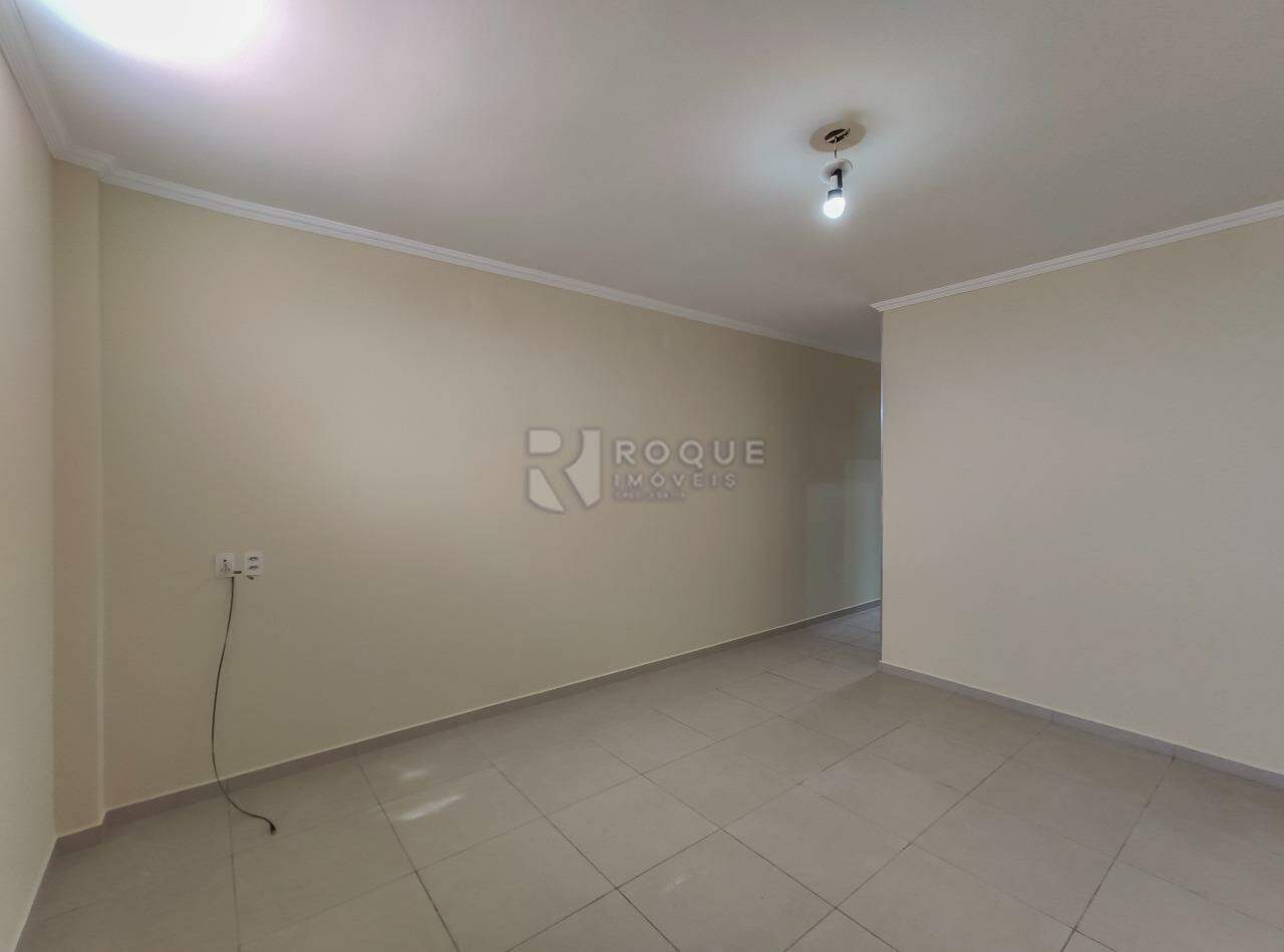 Casa Residencial para aluguel no bairro Jardim Residencial Roseira: Copa