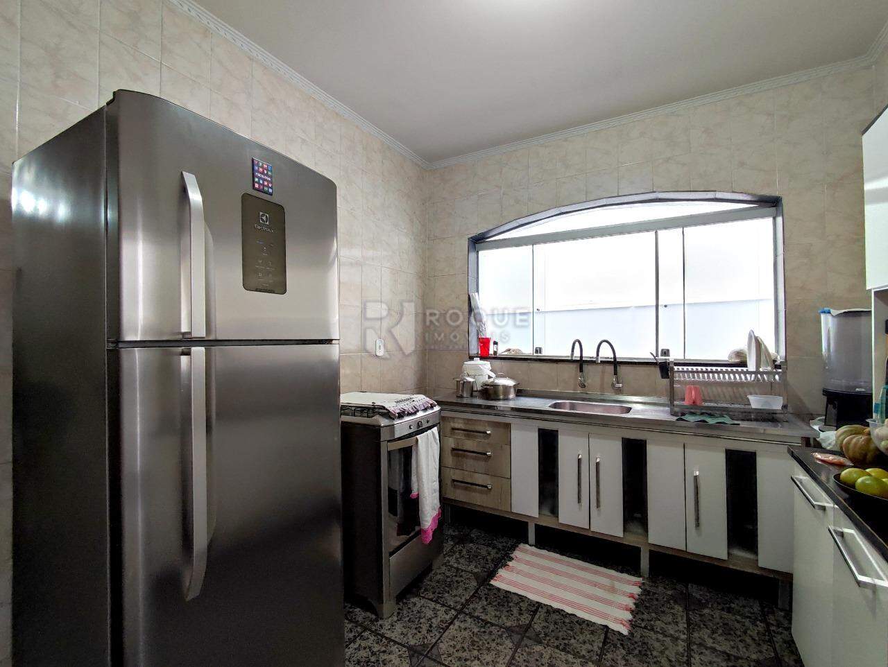 Casa Residencial à venda no bairro Conjunto Residencial Victor D’Andrea: COZINHA