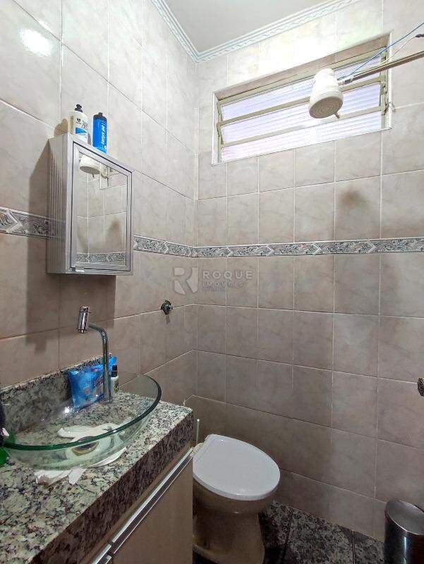 Casa Residencial à venda no bairro Conjunto Residencial Victor D’Andrea: BANHEIRO SOCIAL 1