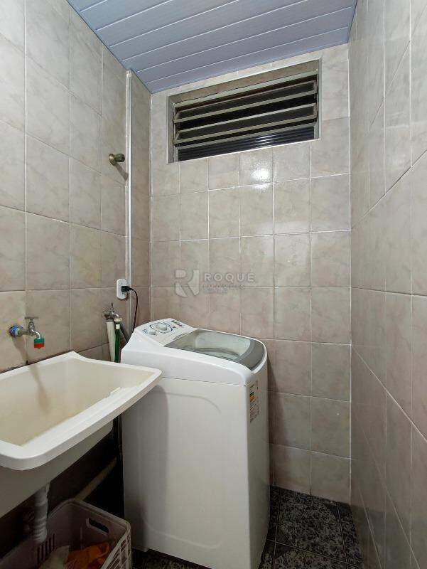 Casa Residencial à venda no bairro Conjunto Residencial Victor D’Andrea: LAVANDERIA