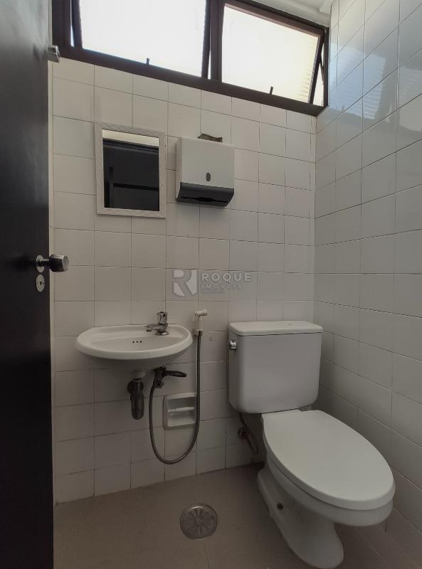 Salas/Conjuntos à venda no bairro Centro: WC 2