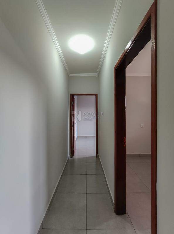 Casa Residencial para aluguel no bairro Jardim São Lourenço: Hall 
