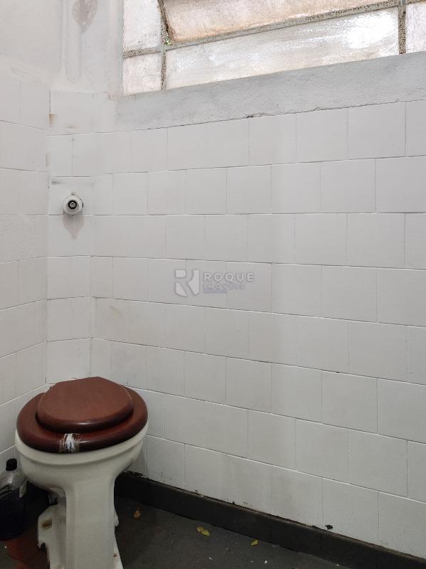 Barracão/Galpão à venda no bairro Centro: BANHEIRO SOCIAL