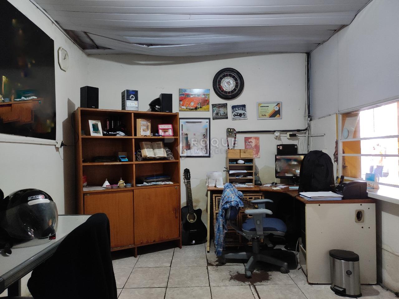 Barracão/Galpão à venda no bairro Centro: ESCRITÓRIO