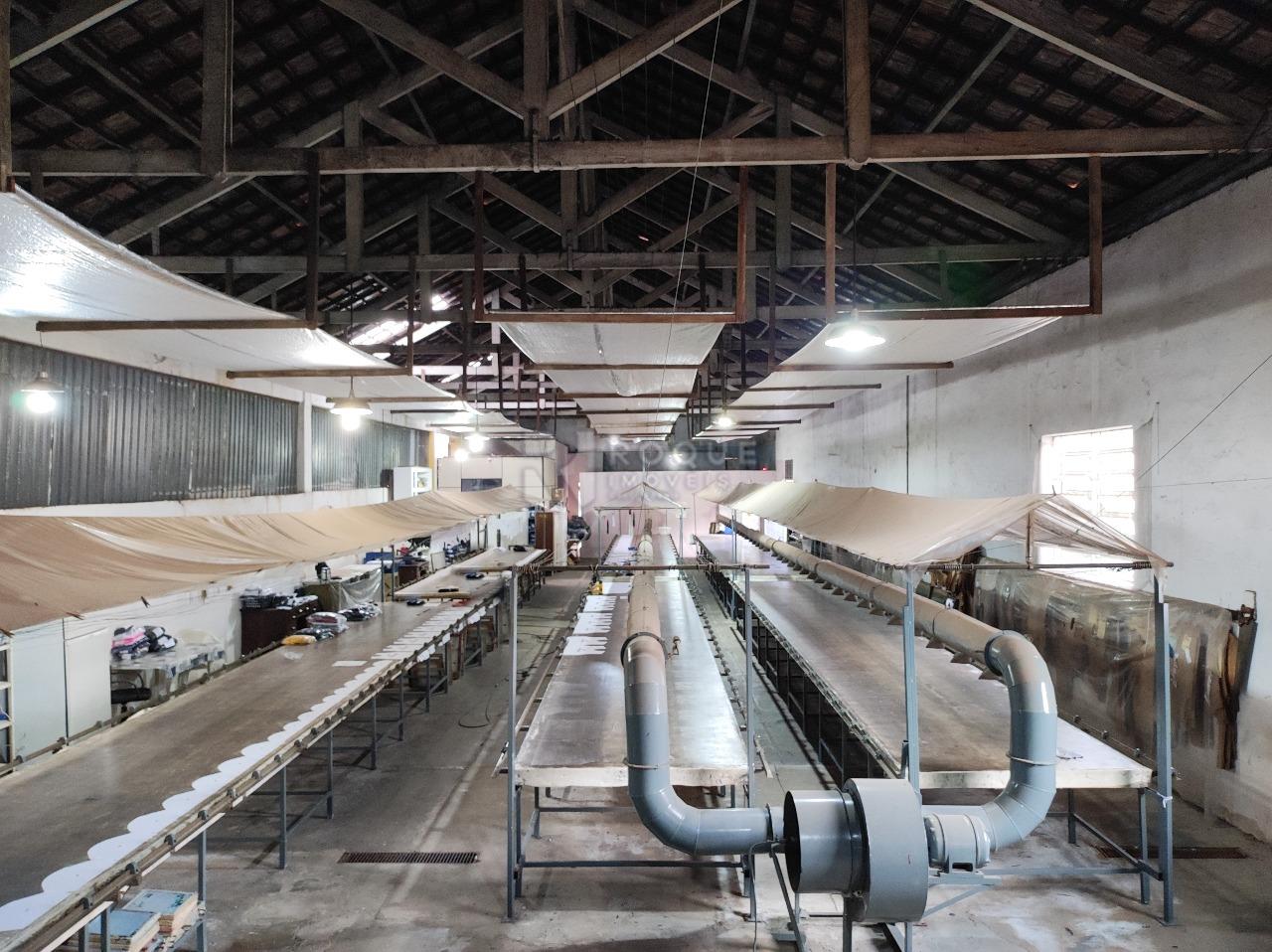 Barracão/Galpão à venda no bairro Centro: GALPÃO