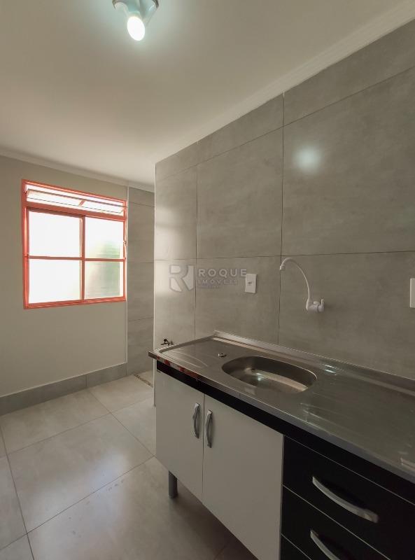 Apartamento para aluguel no bairro Jardim Olga Veroni: Cozinha 