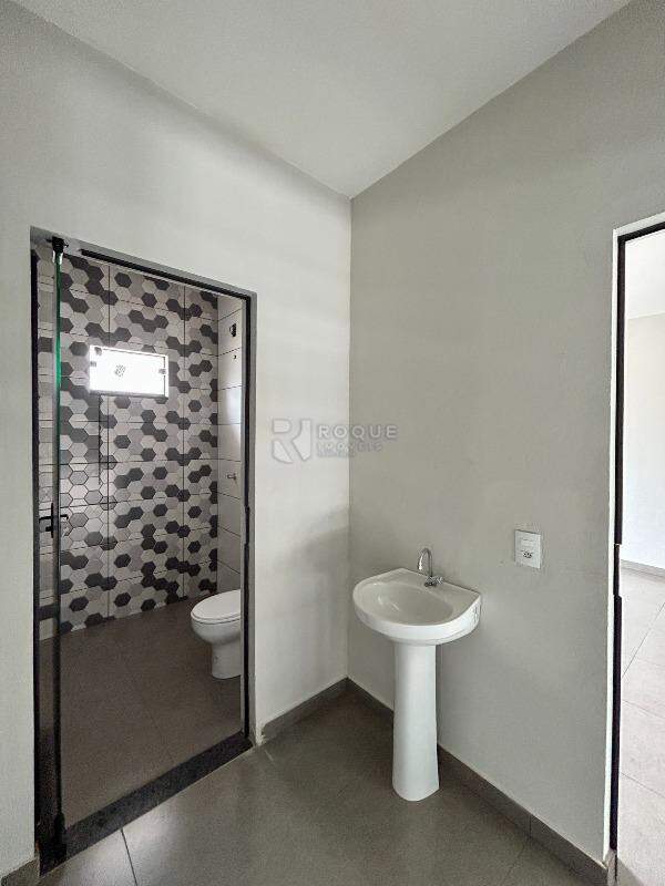 Barracão/Galpão para aluguel no bairro Jardim Porto Real IV: Lavabo segundo andar 