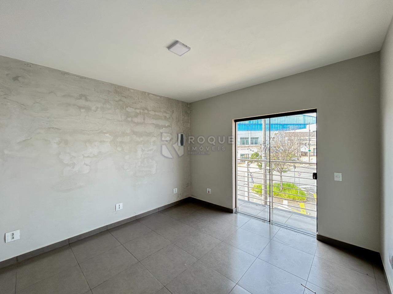 Barracão/Galpão para aluguel no bairro Jardim Porto Real IV: Sala 1 segundo andar 