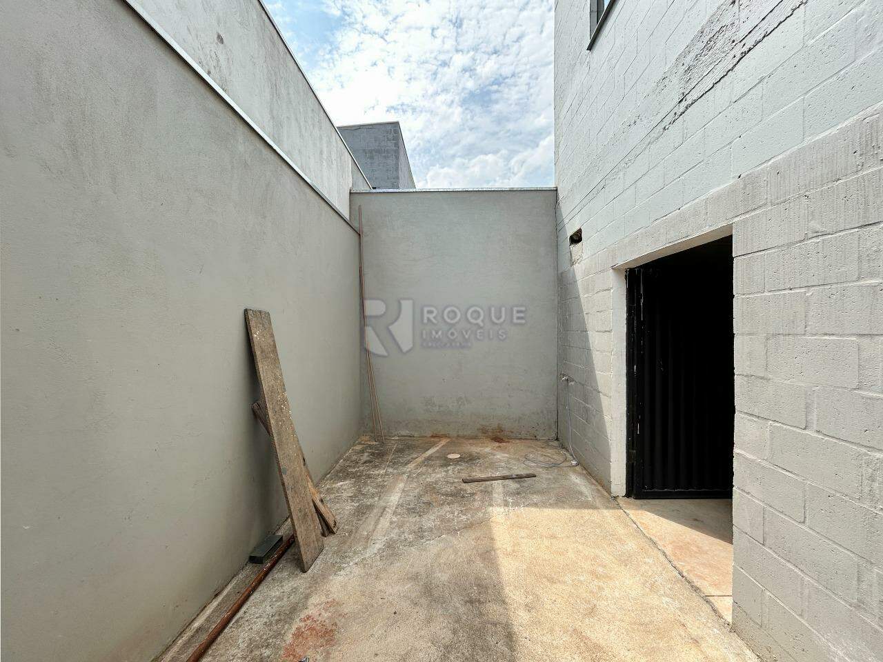 Barracão/Galpão para aluguel no bairro Jardim Porto Real IV: Área externa