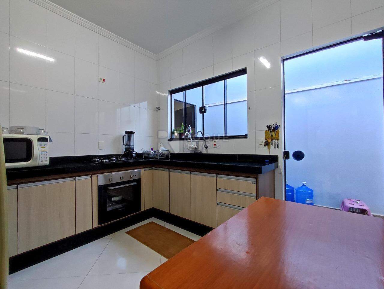 Casa Residencial à venda no bairro Jardim Boa Vista: COZINHA