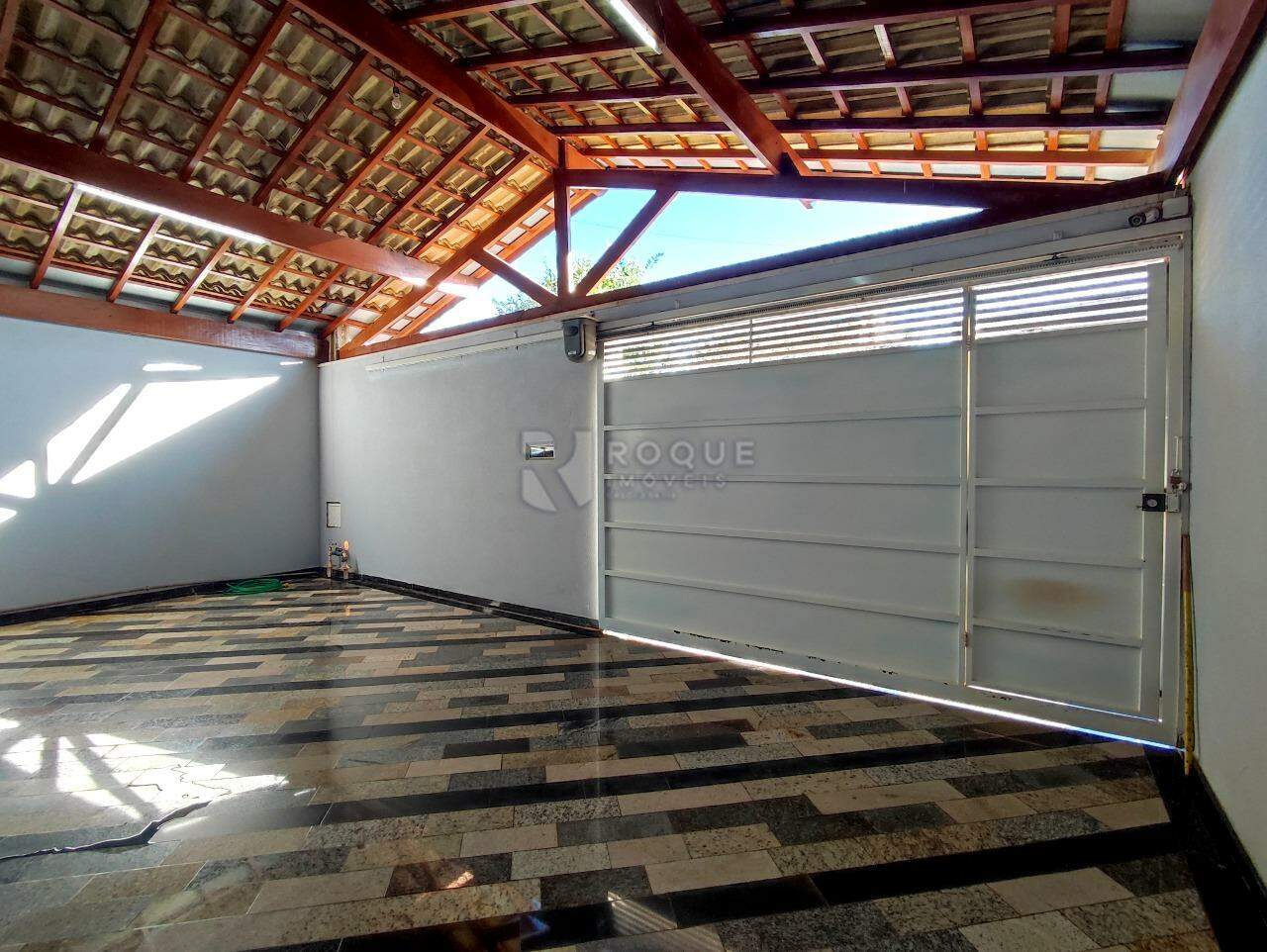 Casa Residencial à venda no bairro Jardim Boa Vista: ENTRADA