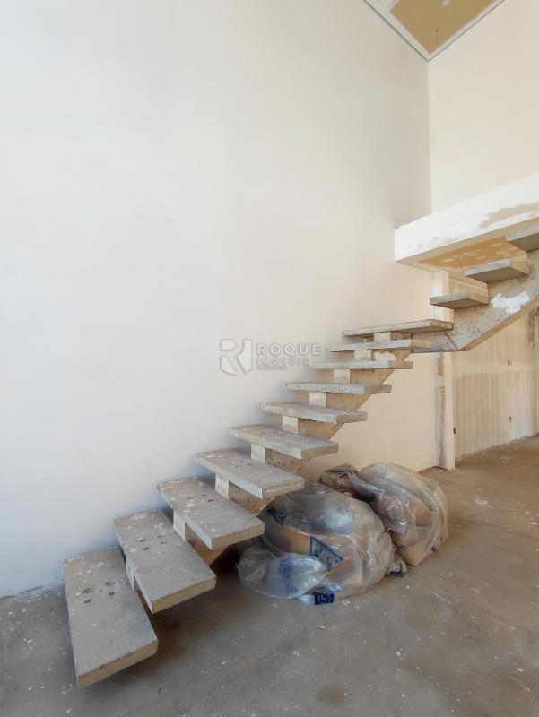 Casa Residencial à venda no bairro Residencial Recanto Verde: ACESSO PISO SUPERIOR