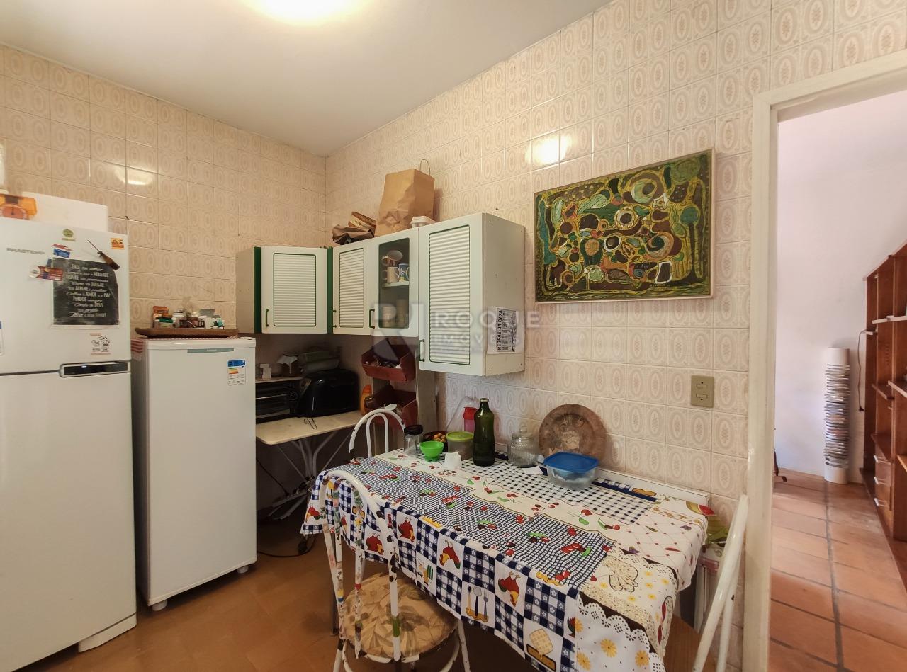 Chácara para aluguel no bairro Parronchi: Cozinha