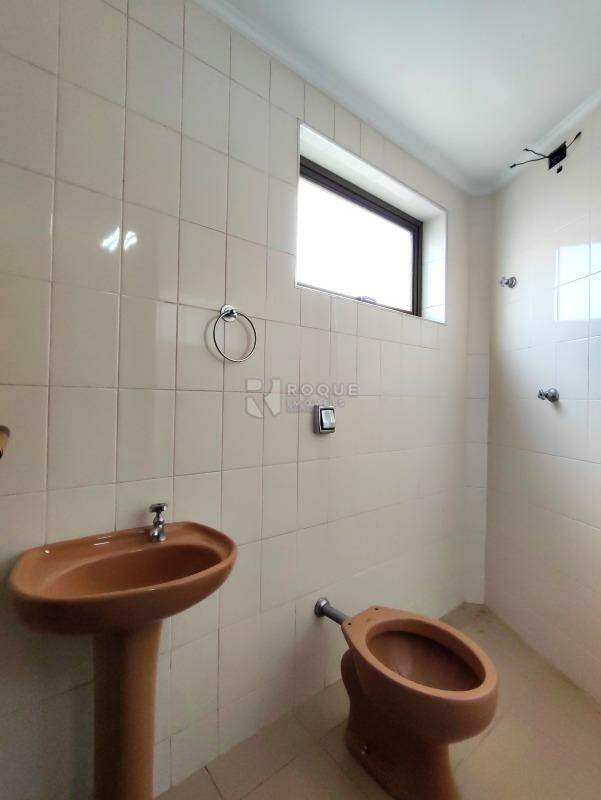 Apartamento à venda no bairro Centro: BANHEIRO SOCIAL