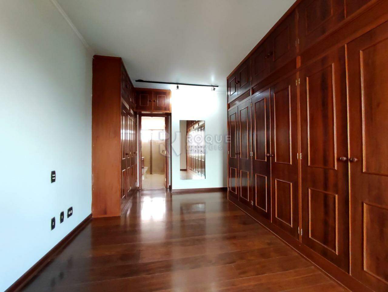 Apartamento à venda no bairro Centro: SUÍTE