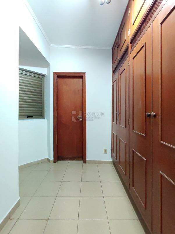 Apartamento à venda no bairro Centro: ÁREA DE SERVIÇO