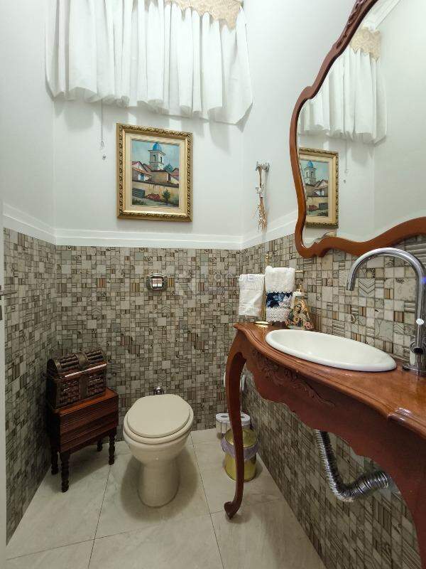 Casa em condomínio à venda no bairro Residencial Vermont: LAVABO