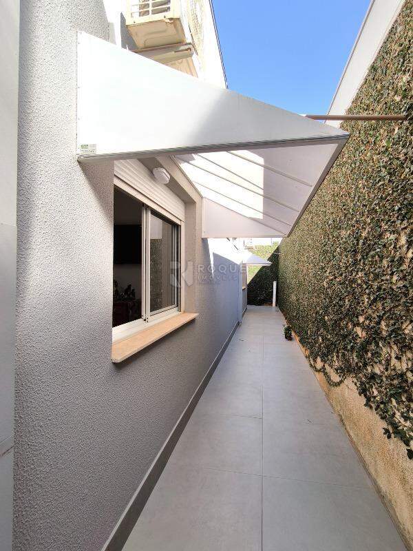 Casa em condomínio à venda no bairro Residencial Vermont: LATERAL EXTERNA