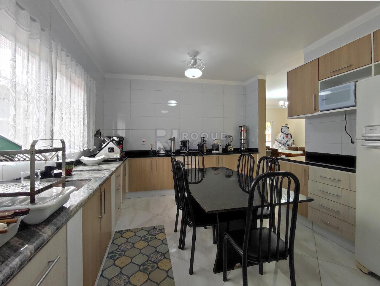 Chácara à venda no bairro Pires de Cima: COZINHA