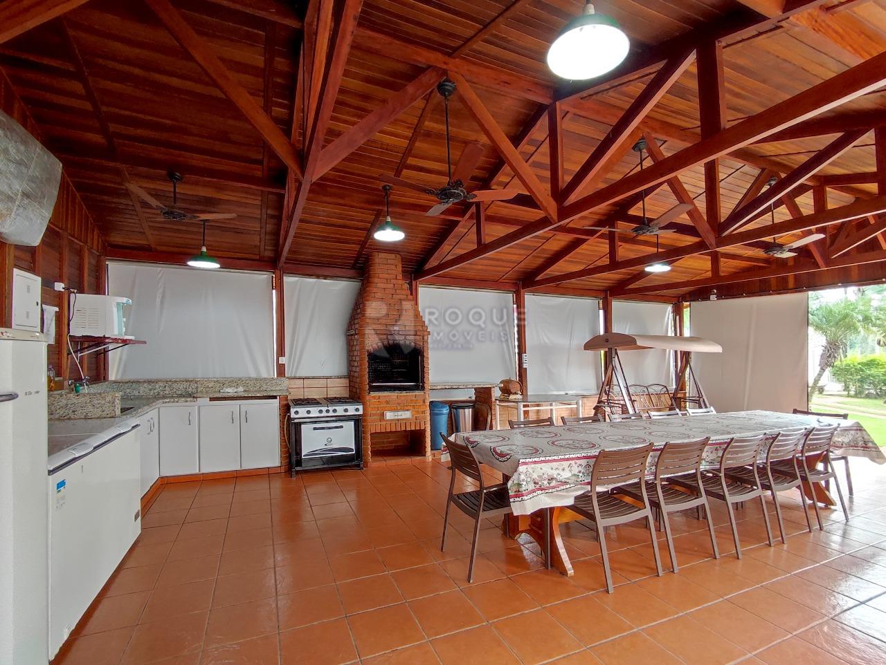 Chácara à venda no bairro Pires de Cima: RANCHO / ESPAÇO GOURMET