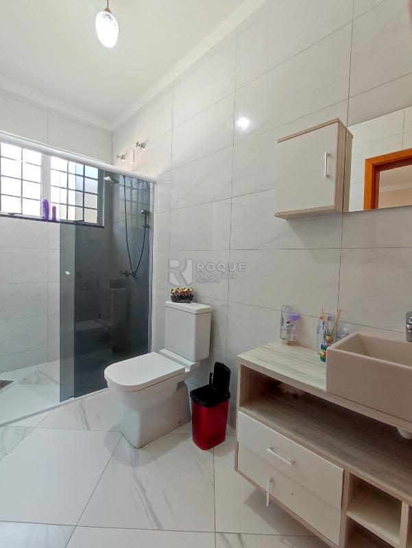 Chácara à venda no bairro Pires de Cima: BANHEIRO SUÍTE