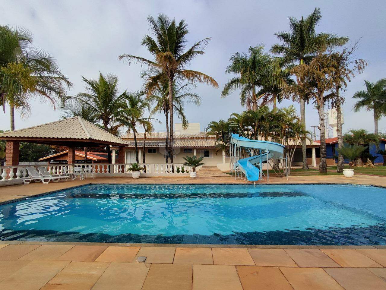 Chácara à venda no bairro Pires de Cima: PISCINA