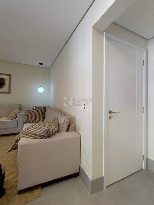 Apartamento à venda no bairro Vila Primavera: ENTRADA