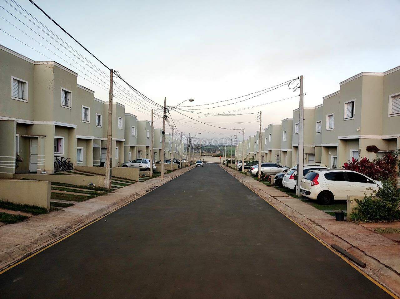 Casa em condomínio à venda no bairro Residencial Villaggio Mielli: 