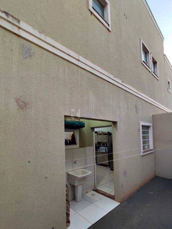 Casa em condomínio à venda no bairro Residencial Villaggio Mielli: ÁREA DE SERVIÇO