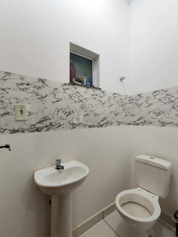 Casa em condomínio à venda no bairro Residencial Villaggio Mielli: LAVABO