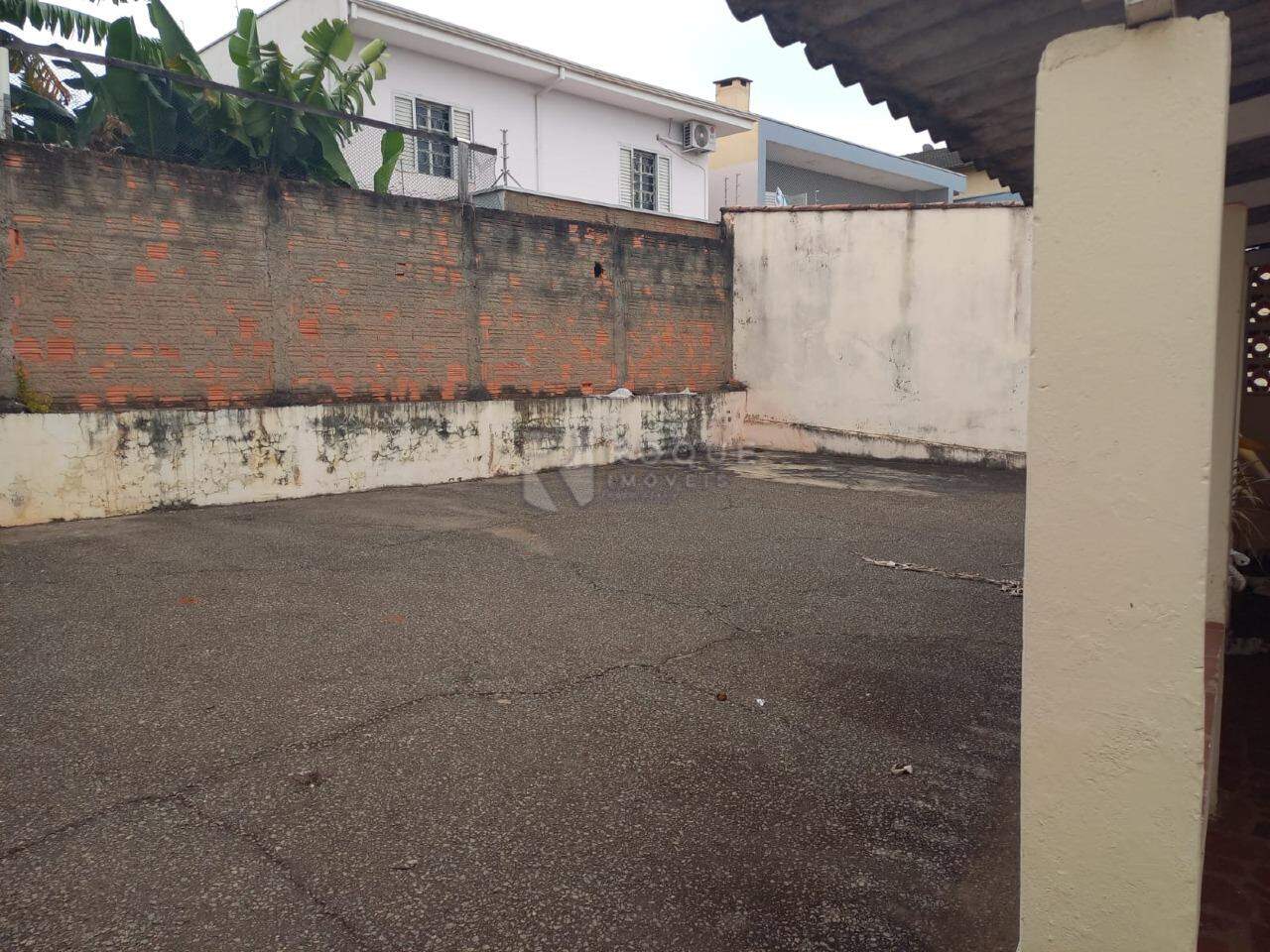 Casa Residencial à venda no bairro Vila Castelar: 
