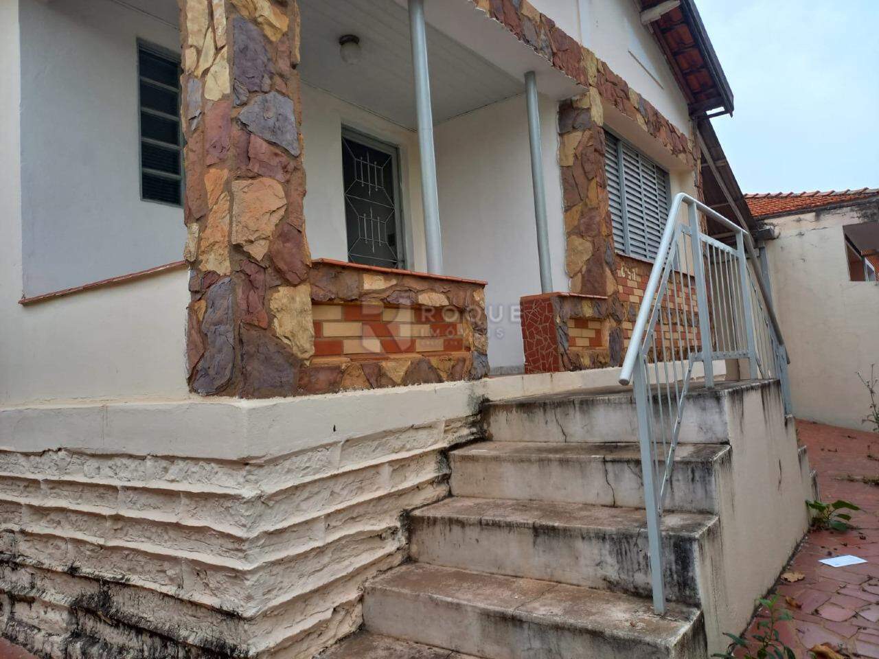 Casa Residencial à venda no bairro Vila Castelar: 