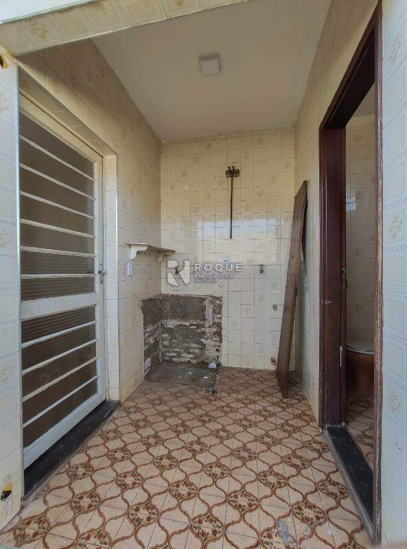 Casa Residencial à venda no bairro Jardim Santa Luiza: