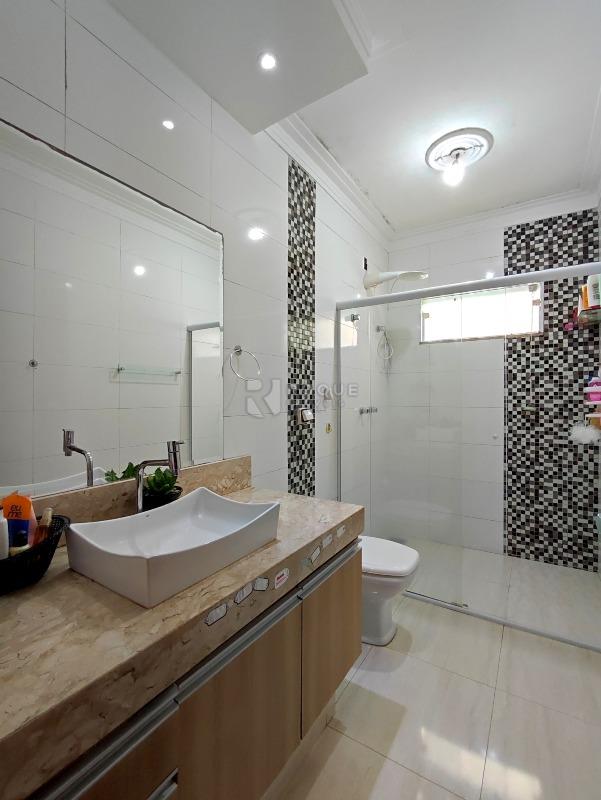 Casa Residencial à venda no bairro Jardim da Graminha: BANHEIRO SOCIAL