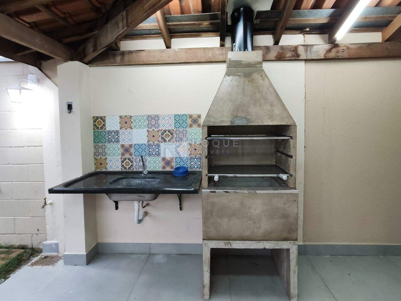 Casa em condomínio para aluguel no bairro Jardim Nossa Senhora de Fátima: Churrasqueira