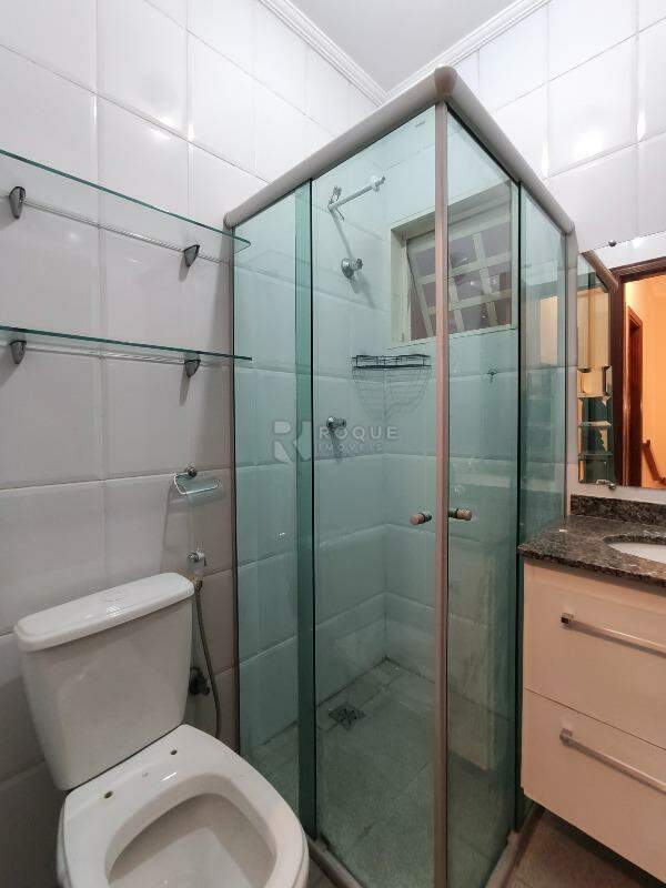 Casa em condomínio para aluguel no bairro Jardim Nossa Senhora de Fátima: WC Social 2° andar