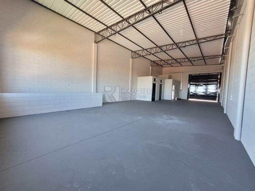 Barracão/Galpão para aluguel no bairro Jardim Porto Real IV: Salão