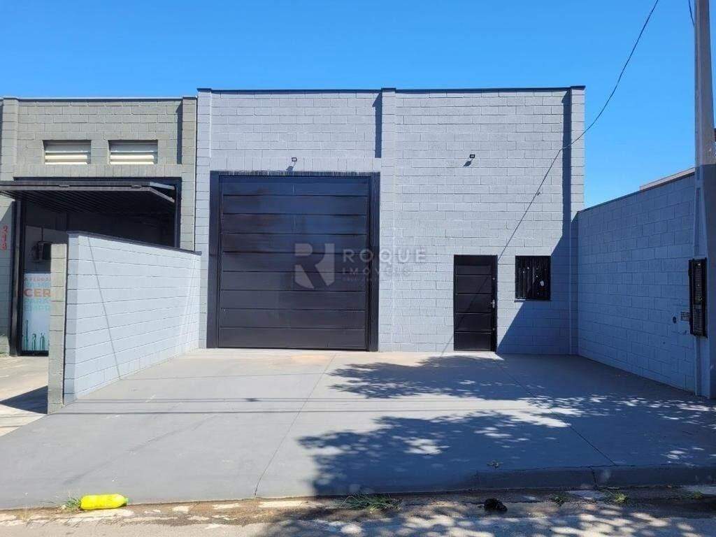 Barracão/Galpão para aluguel no bairro Jardim Porto Real IV: Fachada