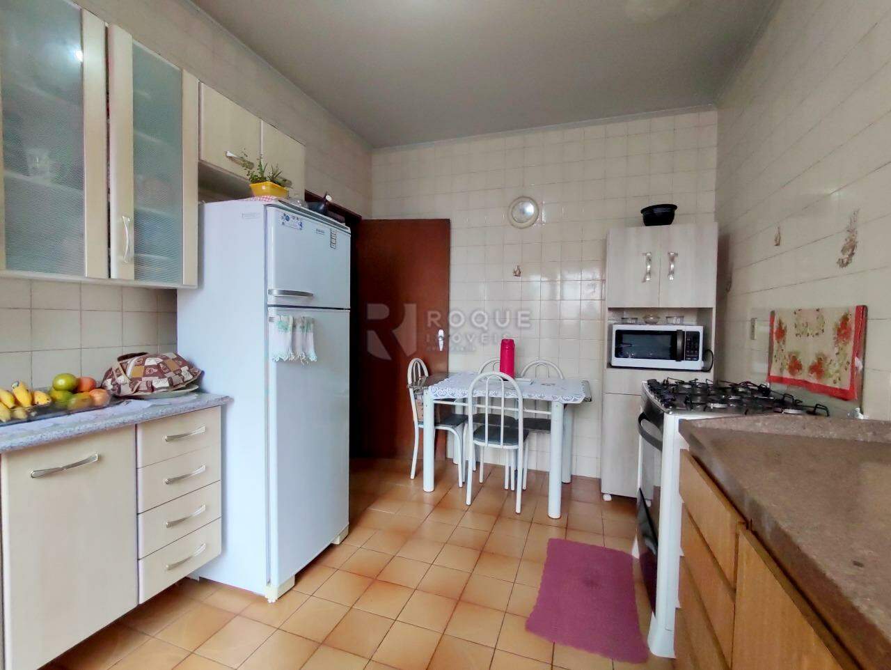 Casa Residencial à venda no bairro Vila Castelar: COZINHA