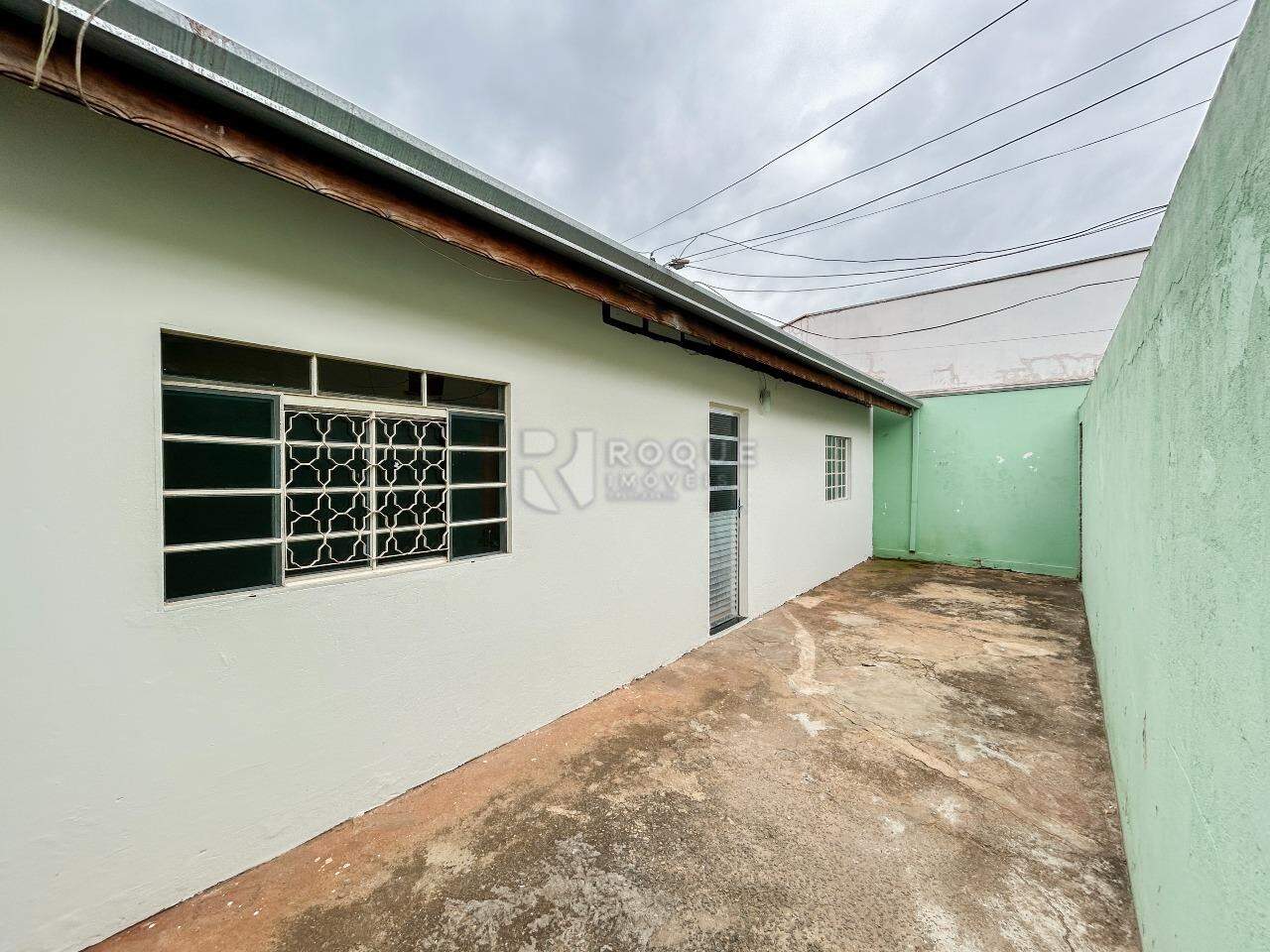 Casa Residencial para aluguel no bairro Parque Nossa Senhora das Dores: Área externa