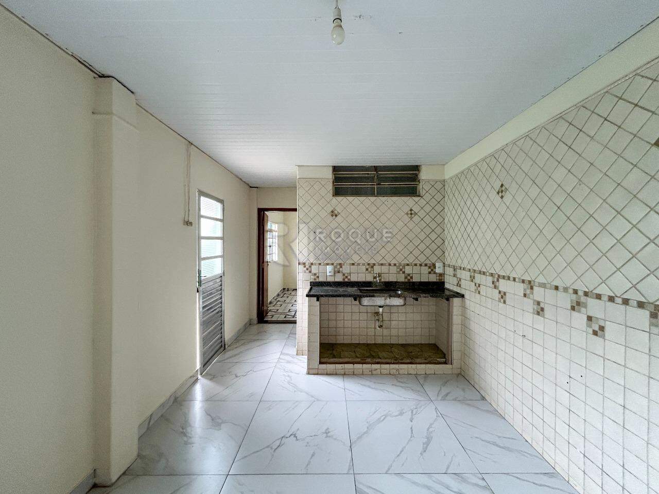 Casa Residencial para aluguel no bairro Parque Nossa Senhora das Dores: Cozinha