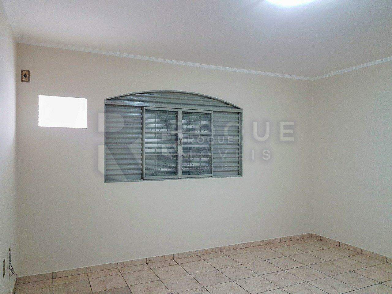 Casa Residencial à venda no bairro Jardim Esmeralda: 