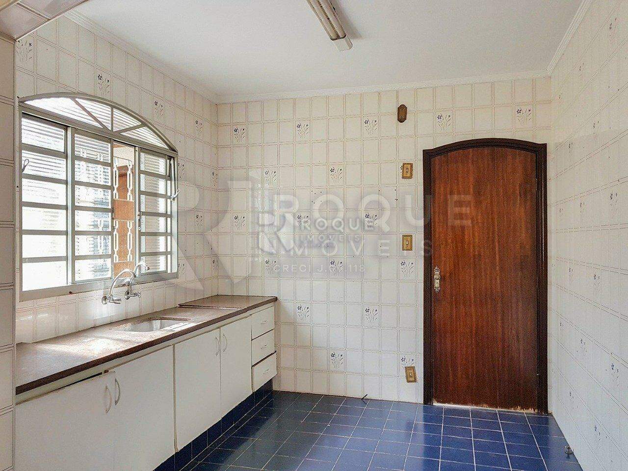 Casa Residencial à venda no bairro Jardim Esmeralda: 