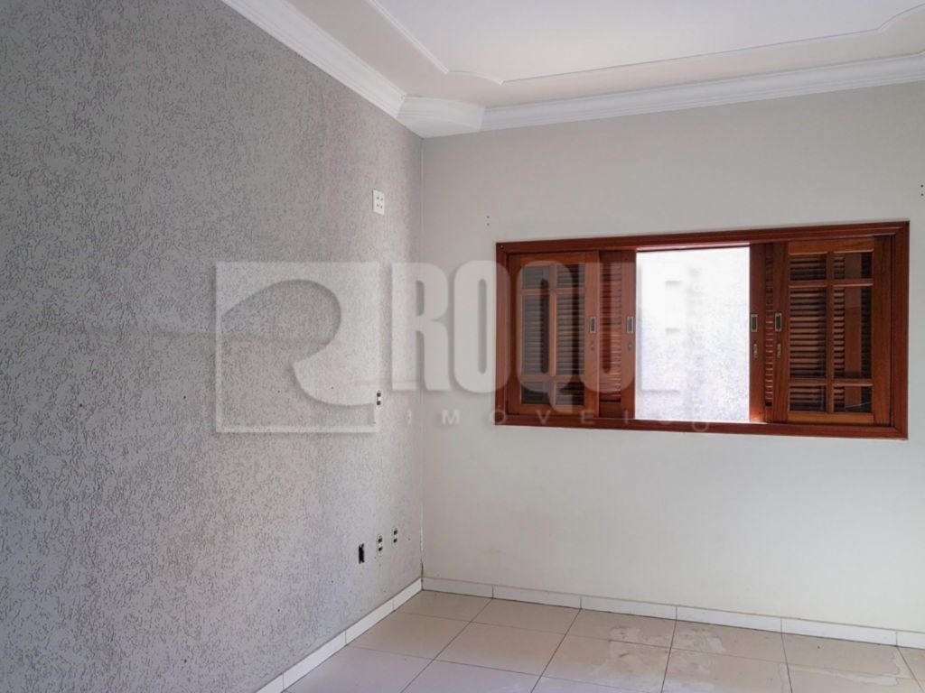 Casa Residencial à venda no bairro Jardim Gustavo Pecinini: Dormitório 3 suíte
