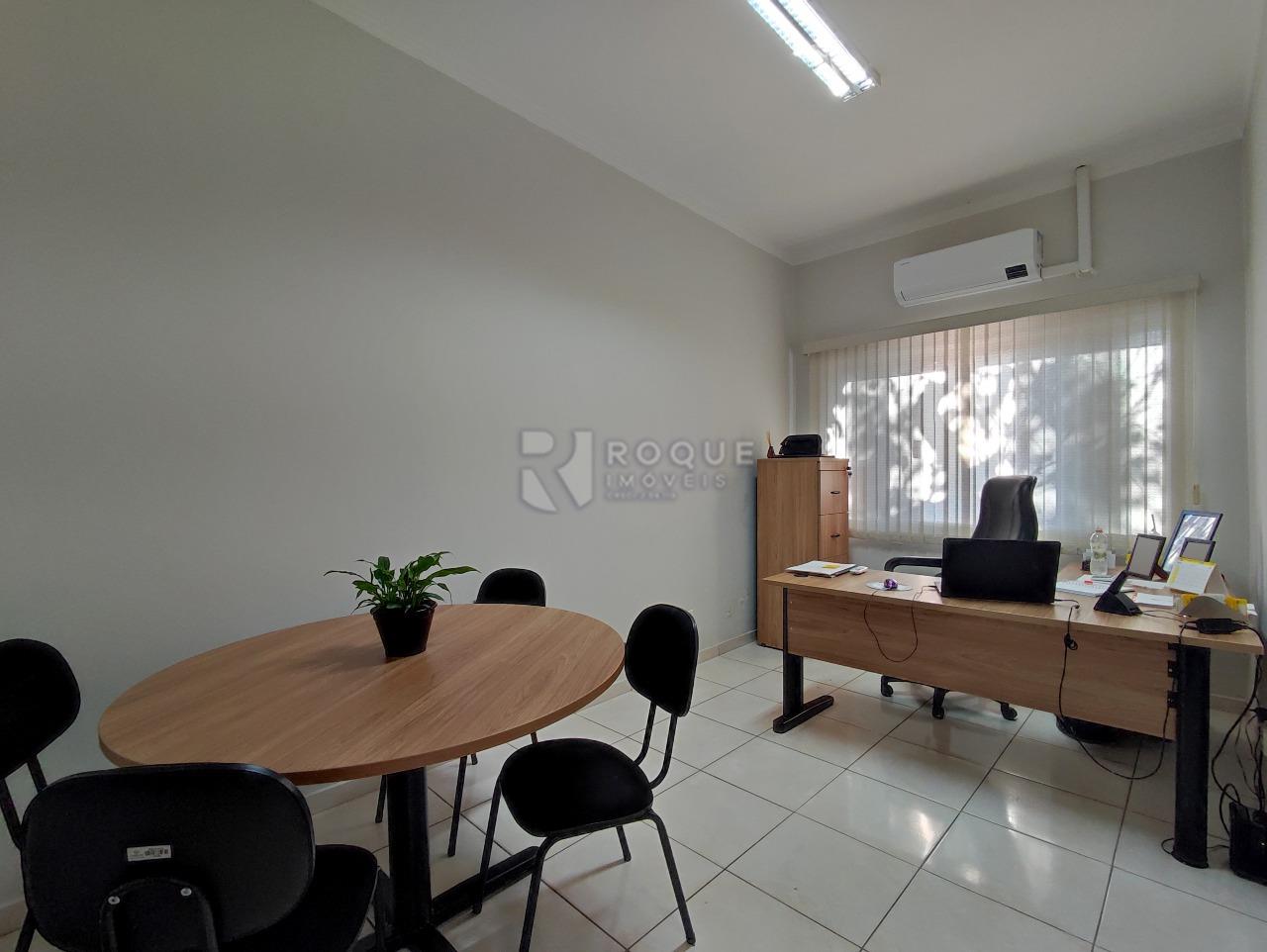 Casa Comercial à venda no bairro Centro: SALA 3