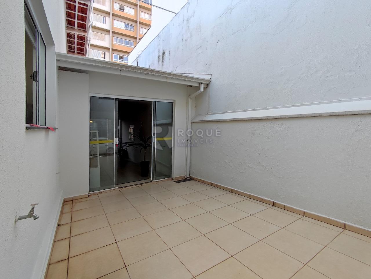 Casa Comercial à venda no bairro Centro: ÁREA EXTERNA